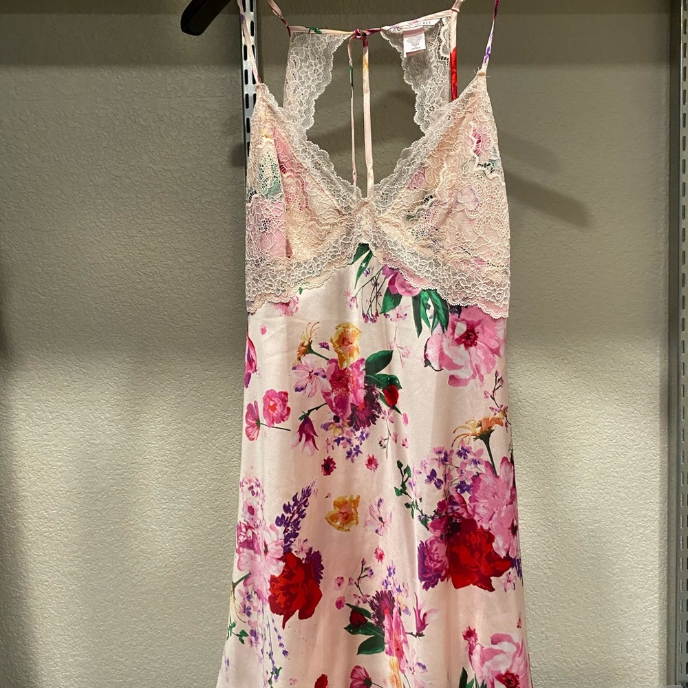 Victoria's Secret Pink and Red Floral Chemise